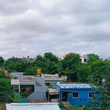 Hampi Anjana Home Stay Exterior photo